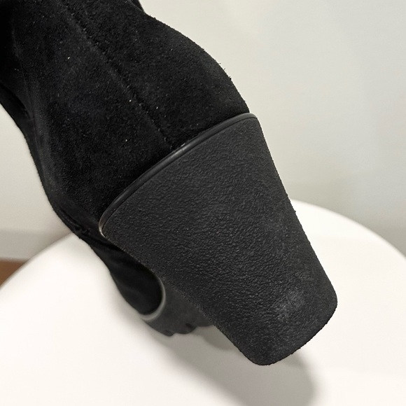 🌹LA CANADIENNE🌹 Begonia Black Suede Bootie Size: 11 - Picture 6 of 12